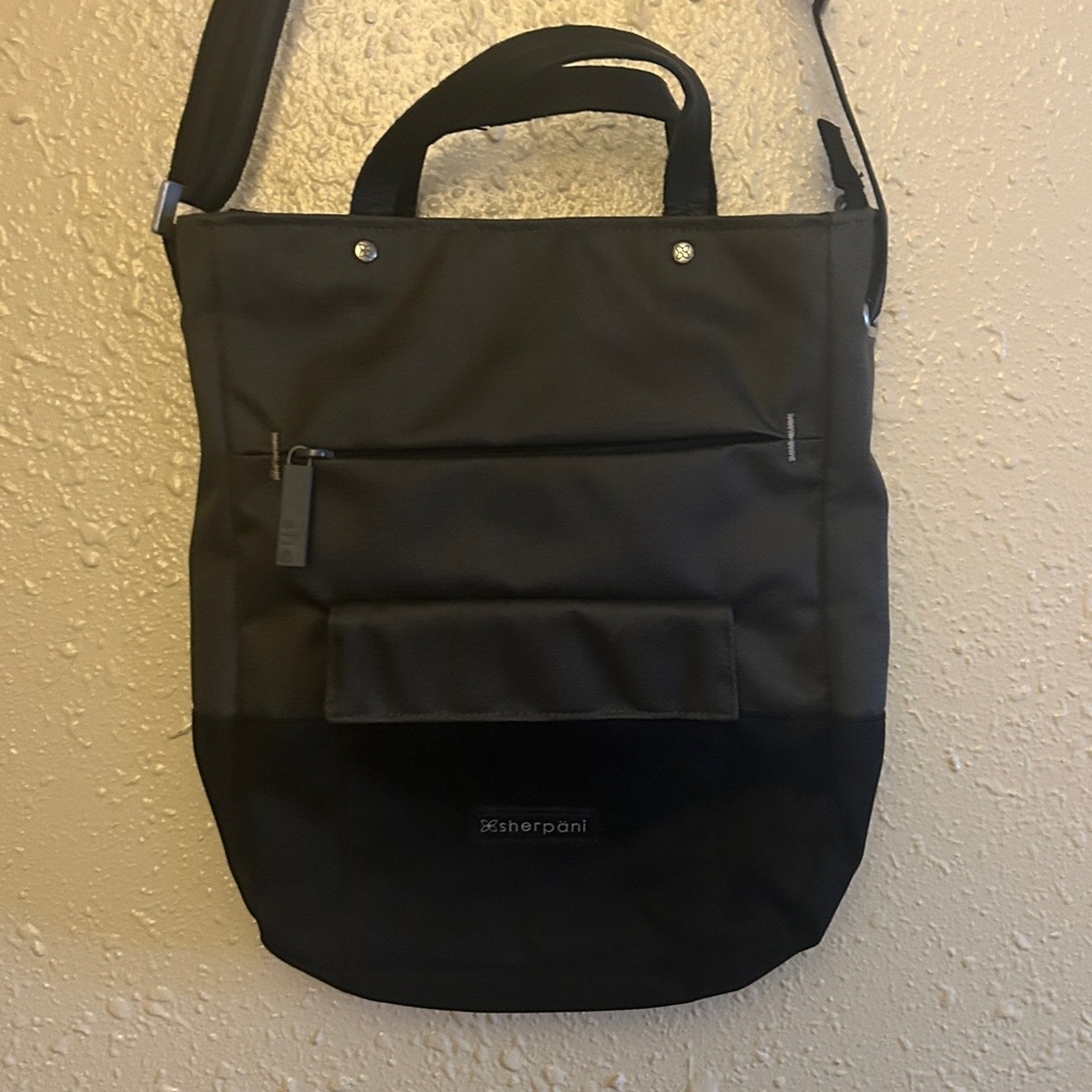 Sherpani bag